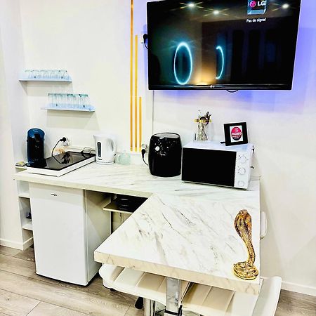 Worldroom Chambre Privee Avec Espace Commun Perpignan Buitenkant foto