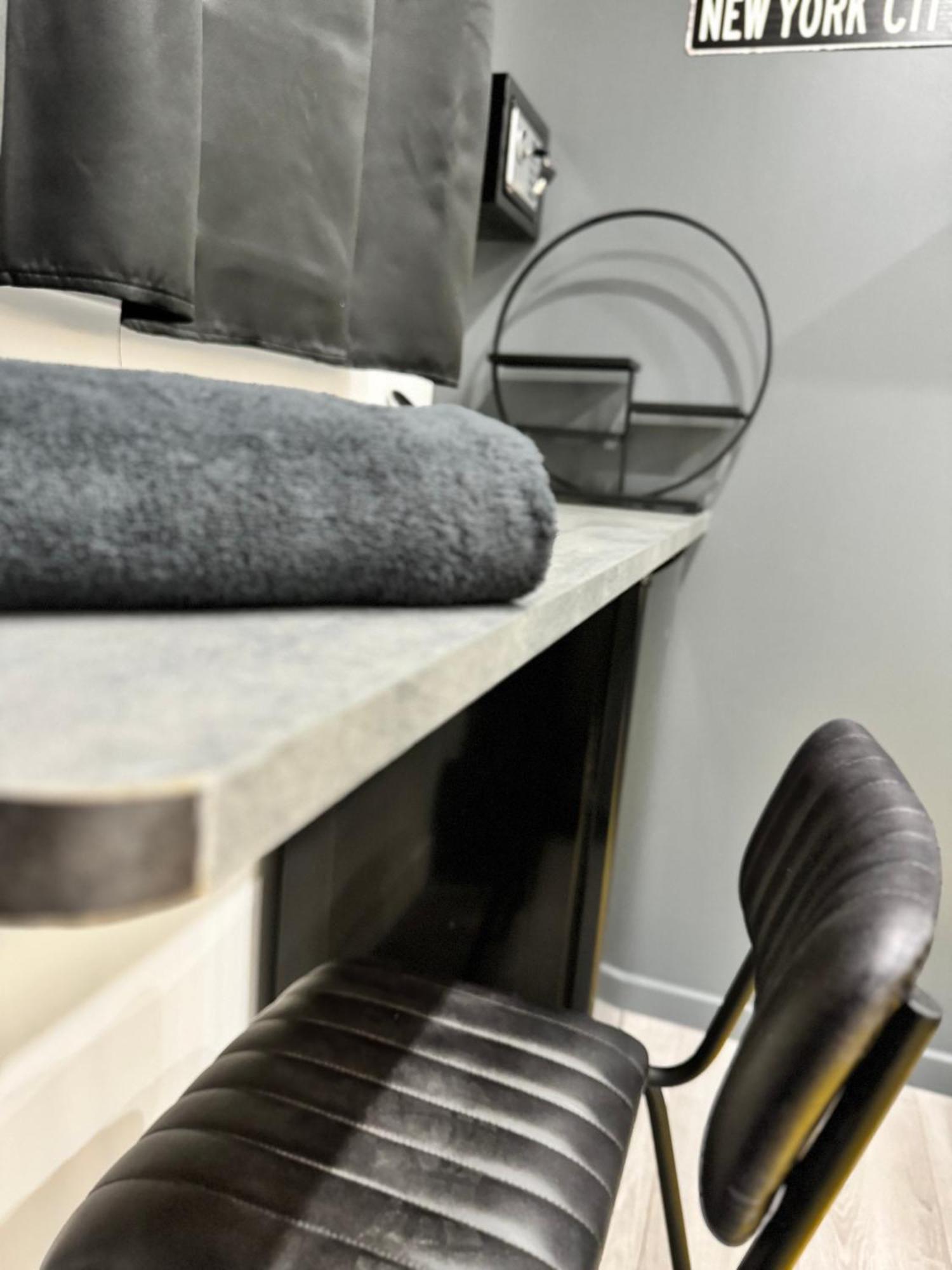 Worldroom Chambre Privee Avec Espace Commun Perpignan Buitenkant foto