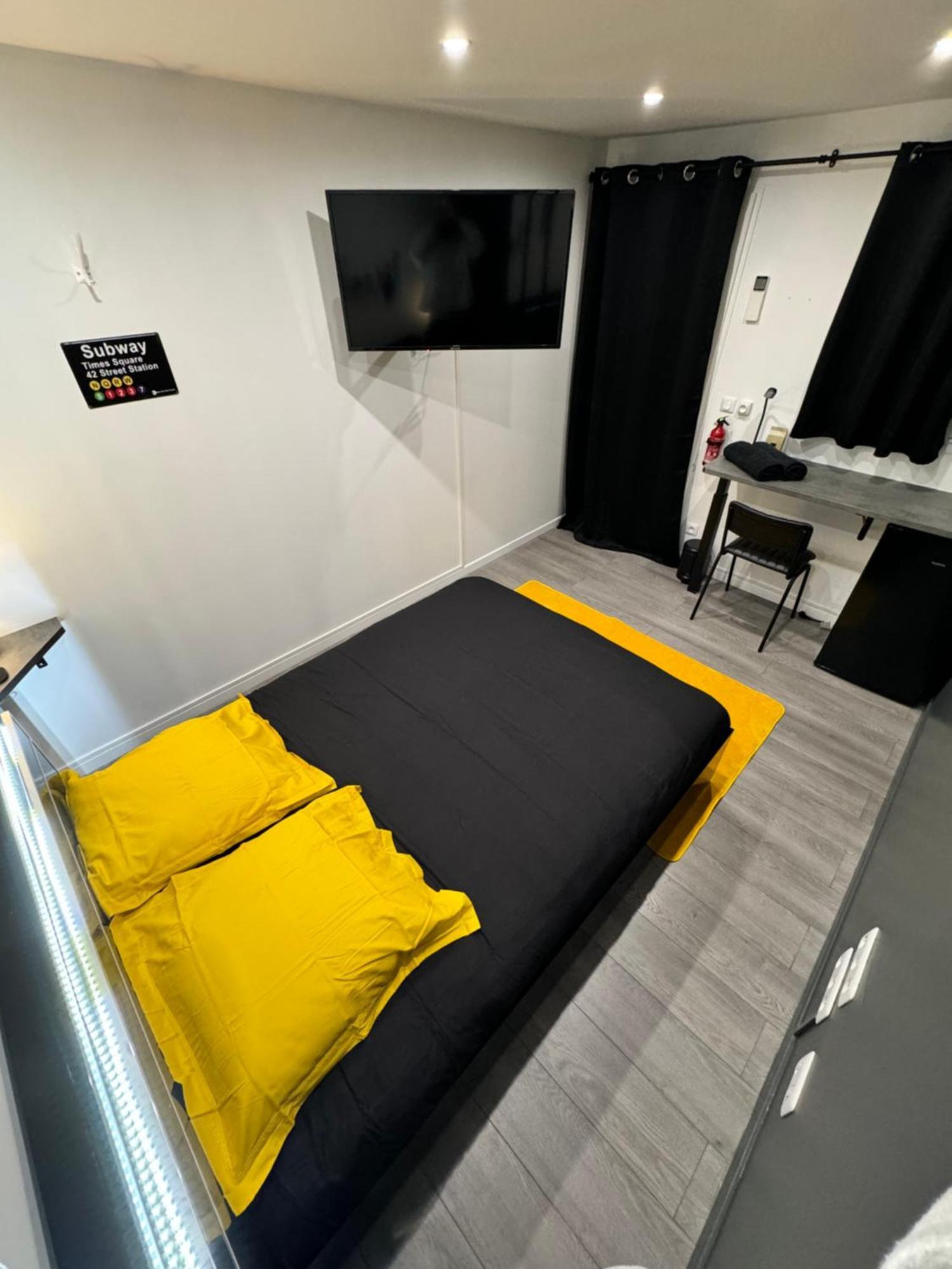 Worldroom Chambre Privee Avec Espace Commun Perpignan Buitenkant foto
