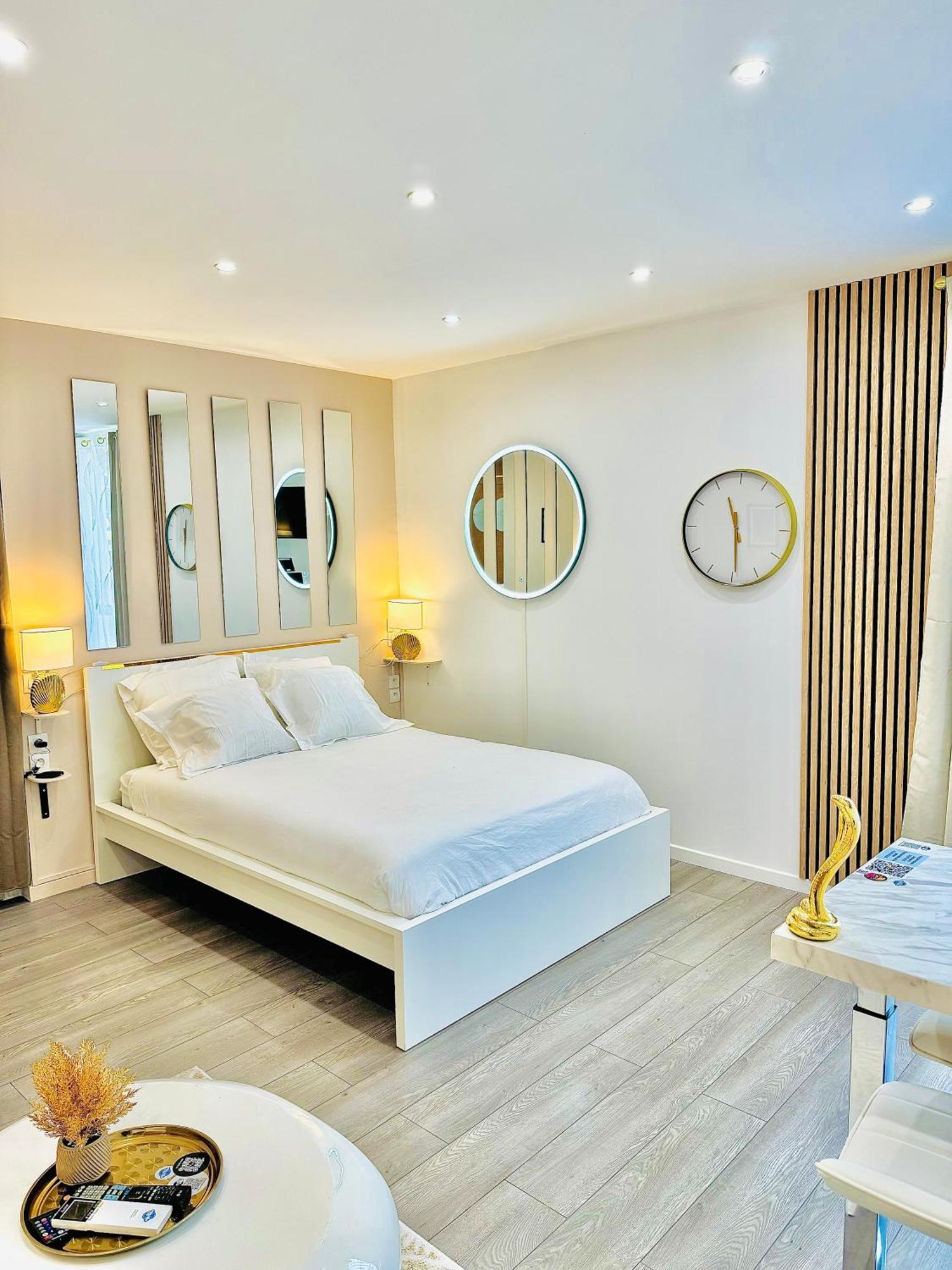 Worldroom Chambre Privee Avec Espace Commun Perpignan Buitenkant foto